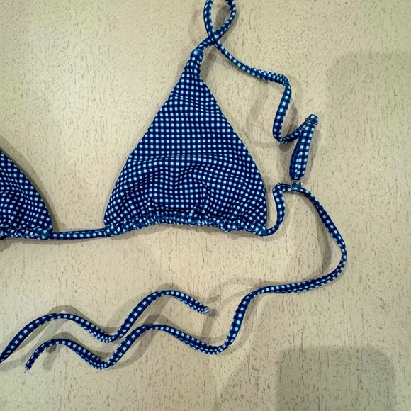 skatie x the salty blonde ella bikini top in blue and white "lido" pattern - Picture 2 of 3